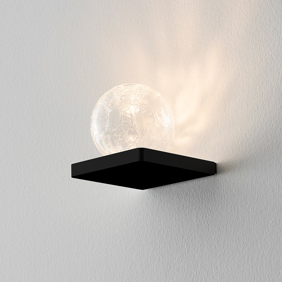 Ulrich und Diotima - 2700K - Black Glossy