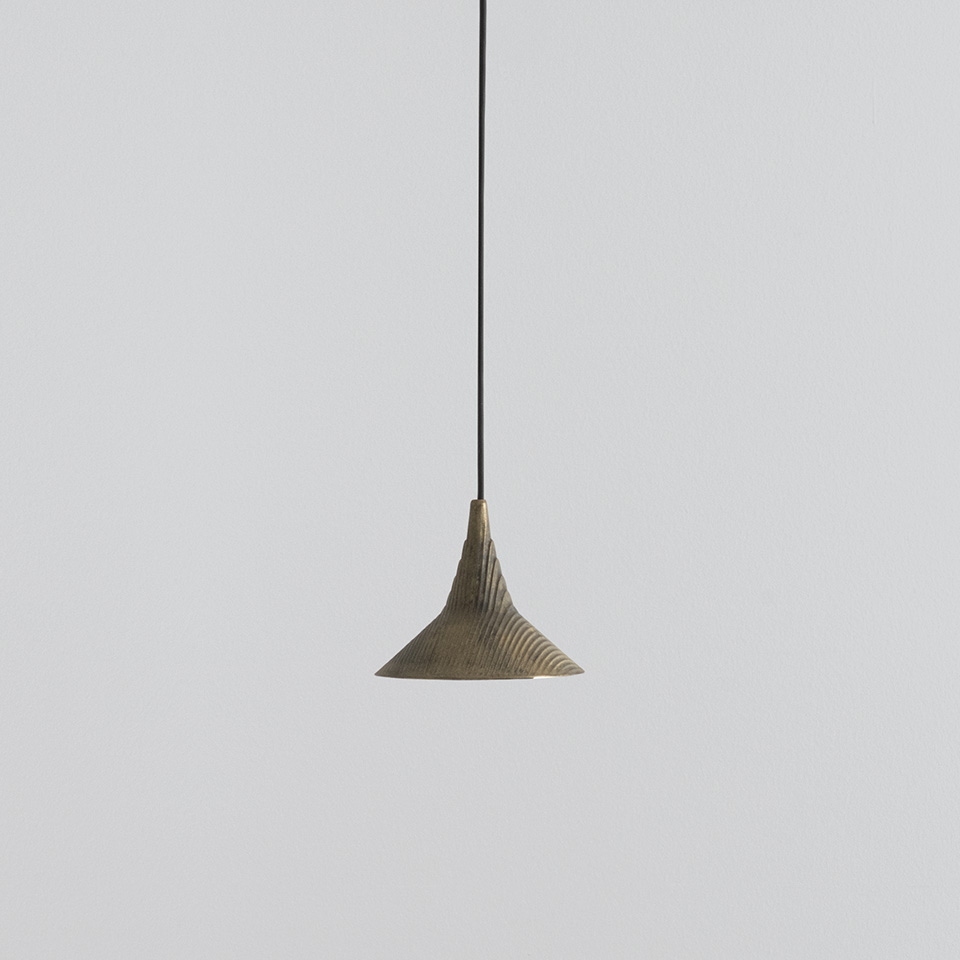 Turn Around - Unterlinden Sospensione - 2700K - Ottone
