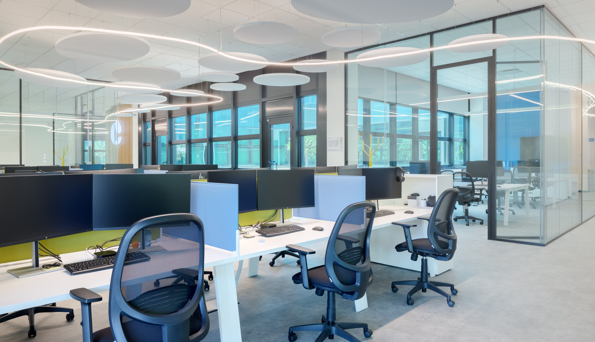 Image of La Linea Custom winding its way through the offices.
