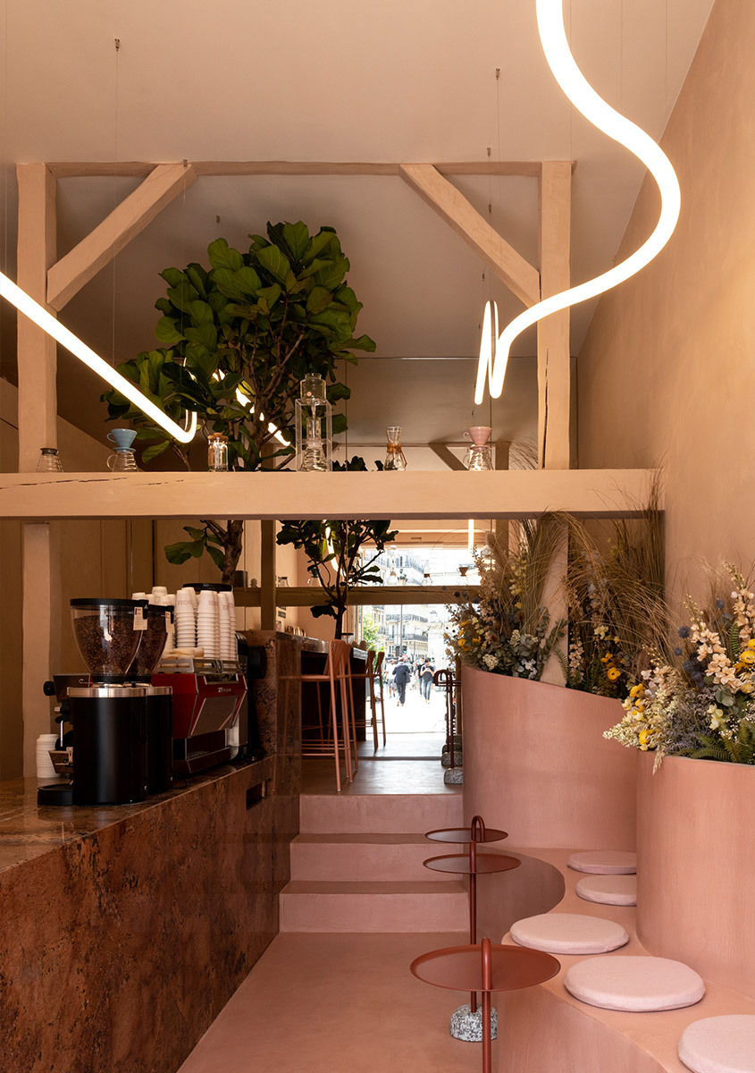 Immagine dell'interno del Noir Coffee Shop