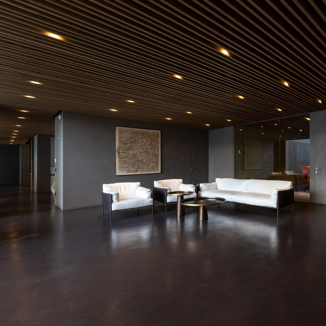 Image of the waiting room lit by Sharp recessed.